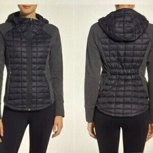 The North Face Women's Endeavor Thermoball Jacket- size Medium